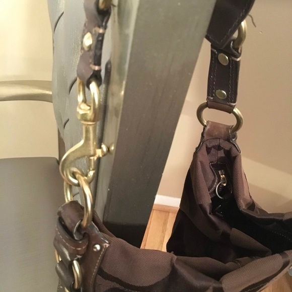 COACH signature bag w/ matching wallet! - Picture 2 of 5